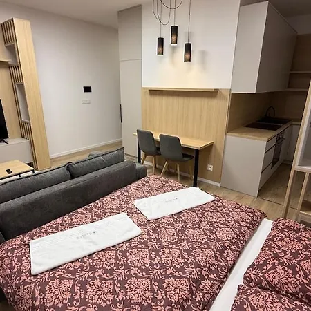 1 With Garden, Nálepková Appartamento Liptovský Mikuláš