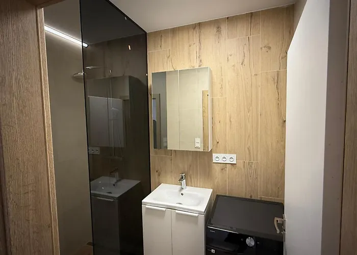 1 With Garden, Nálepková Appartamento Liptovský Mikuláš