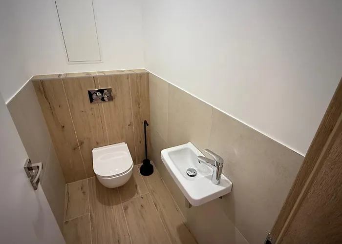 Apartmán 1 With Garden, Nalepkova *